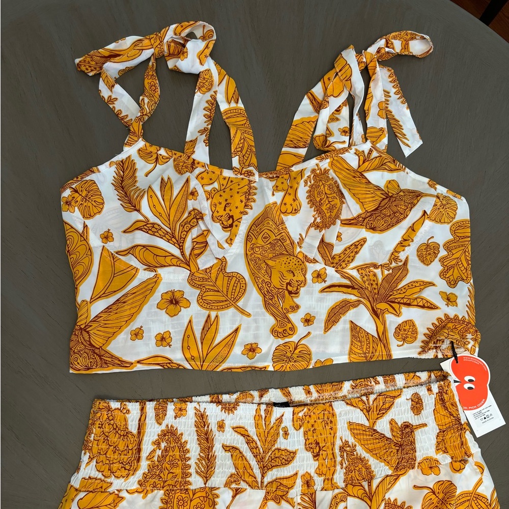 NWT Cider Print Cropped Tank